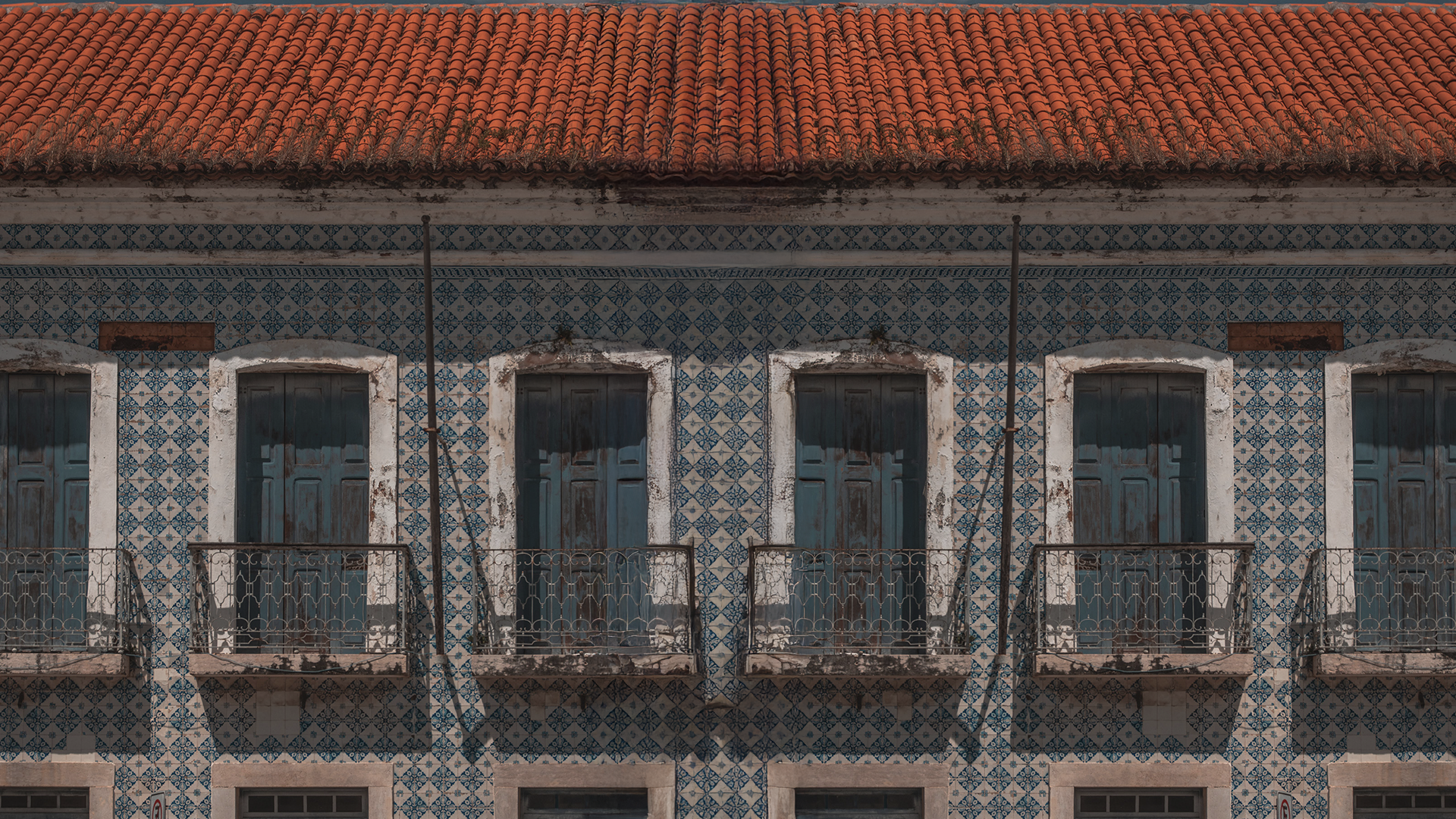 As culturas que inspiraram e influenciaram as janelas brasileiras